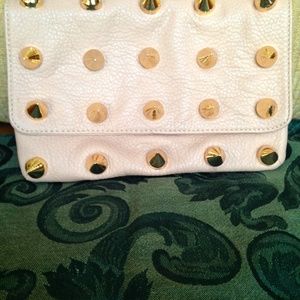 CLUTCH STYLE EVENING BAG